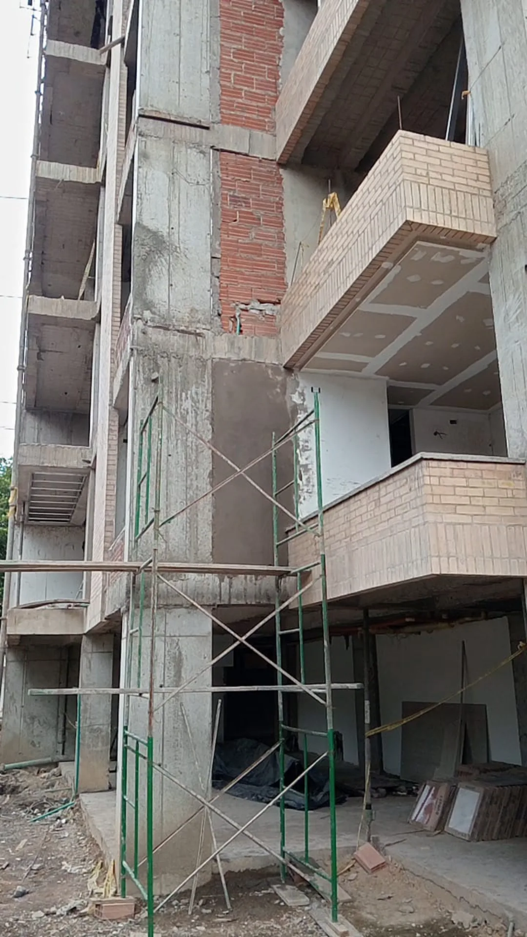 Apartamento en obra gris antes de los acabados en Medellín