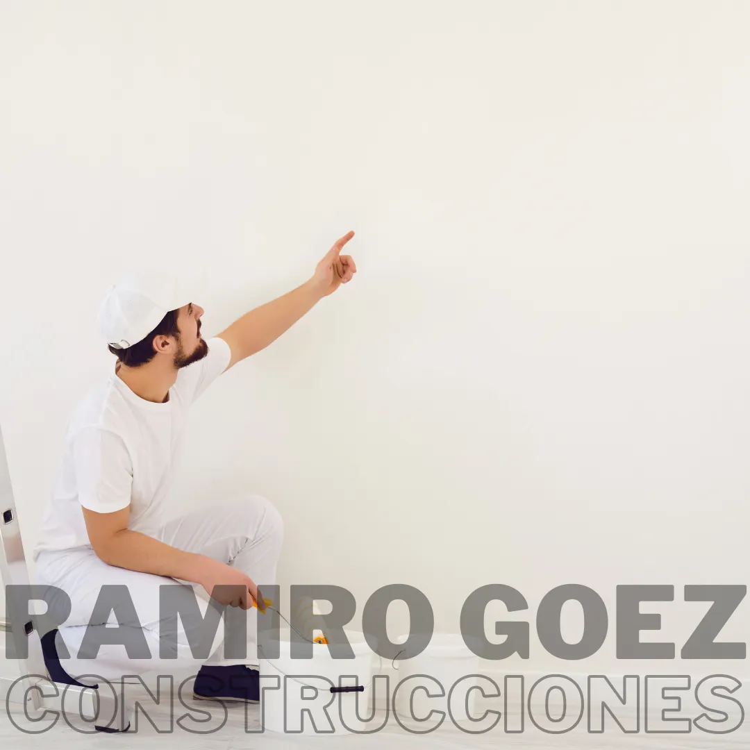 Pared recién pintada en un apartamento en obra en Medellín