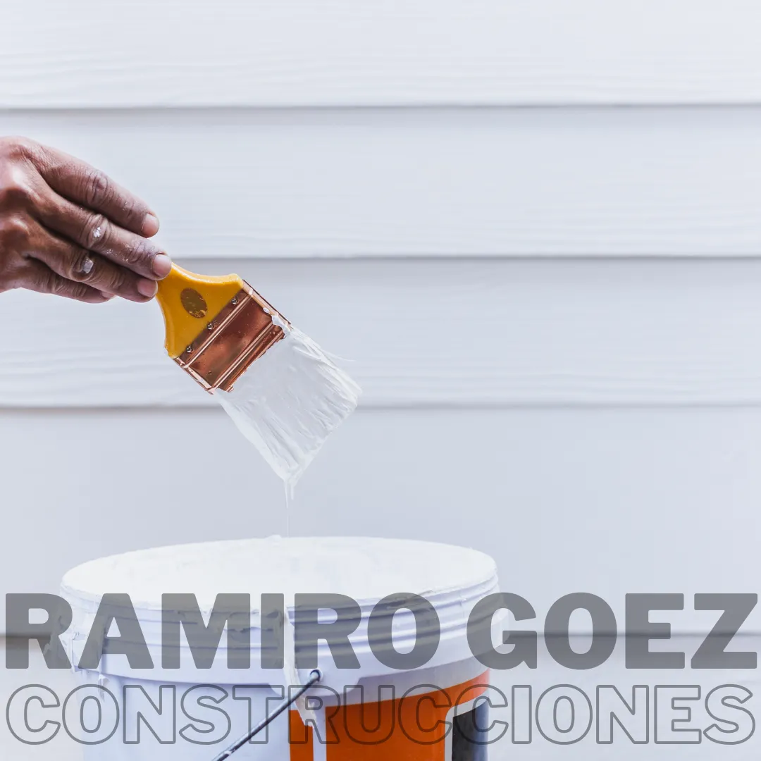 Pintura esmalte aplicada en una reja metálica de una casa en Medellín