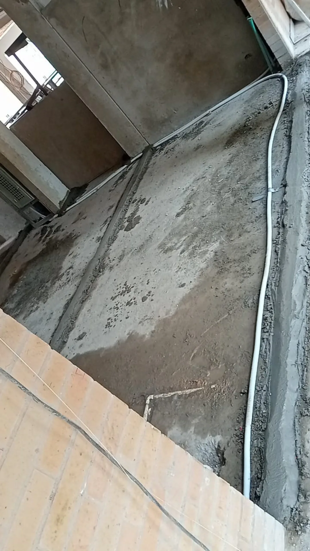 Puntos maestros de nivel para tirar el sobrepiso - Enchapador en Medellín - Ramiro Goez Construcciones