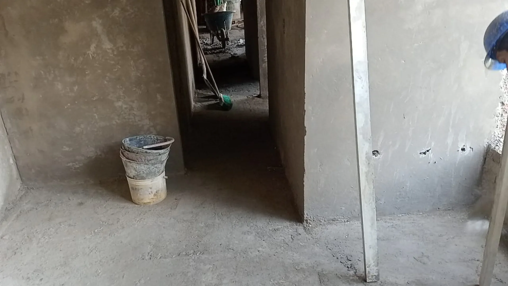 Habitación de un apartamento ya pañetada - Remodelación de Apartamentos en Medellín - Ramiro Goez Construcciones